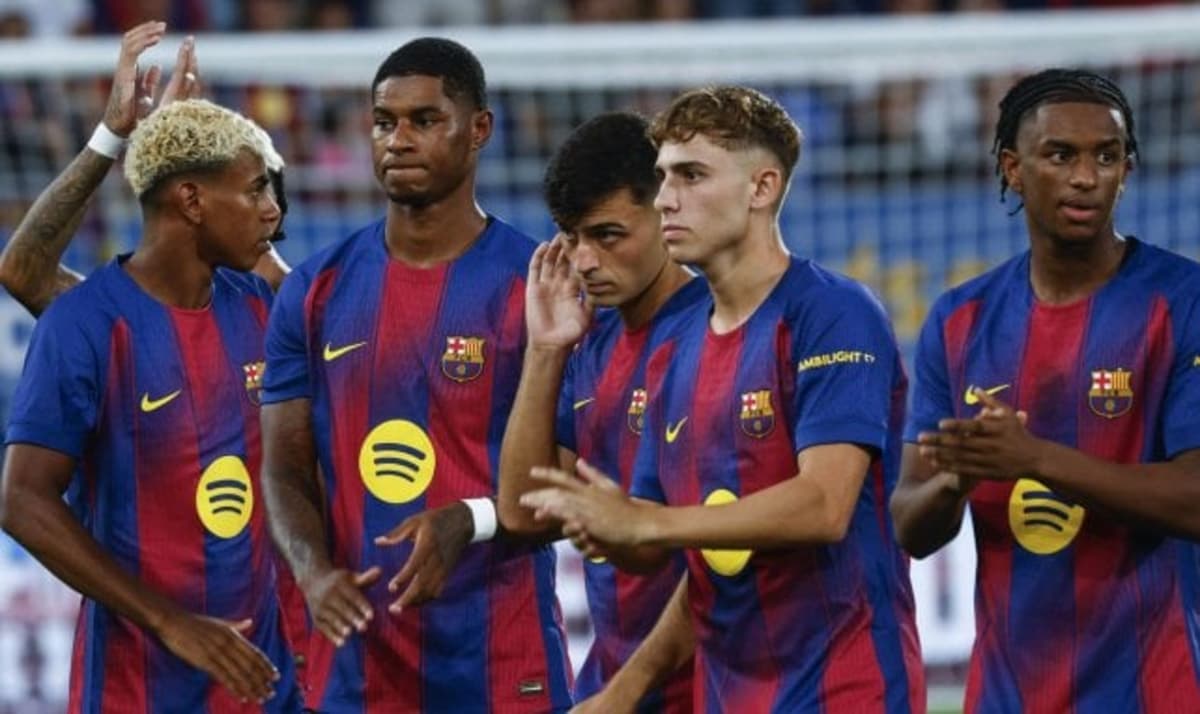 “You can’t win the Champions League with a defense like that,” Emmanuel Petit slams Barça