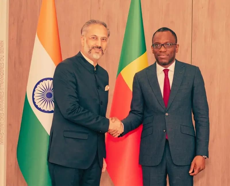 Benin–India: Olushegun Bakari receives the new ambassador’s letters of credence