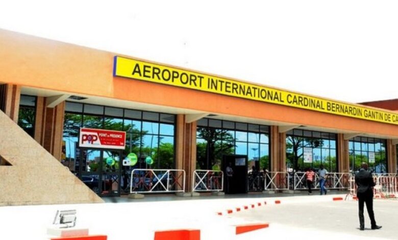 Cotonou Airport: dismantling of a passport-trafficking network; two police officers remanded in custody.