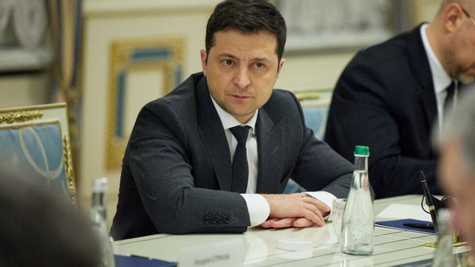 Zelensky rejects May 9 ceasefire, Moscow accuses him of making threats