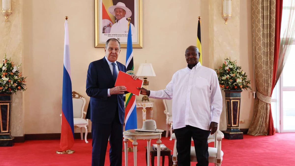 Après Sassou Nguesso, le chef de la diplomatie russe Sergue௠Lavrov chez Yoweri Museveni