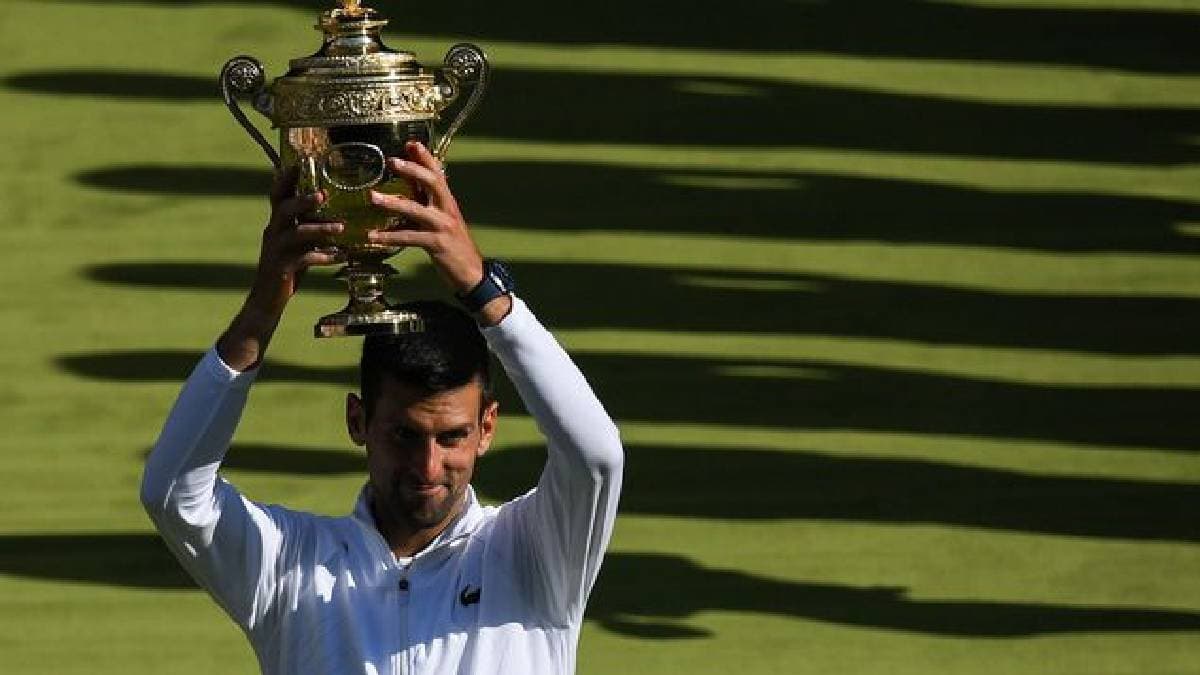 Wimbledon : Novak Djokovic dompte Nick Kyrgios et remporte son 21è Grand Chelem