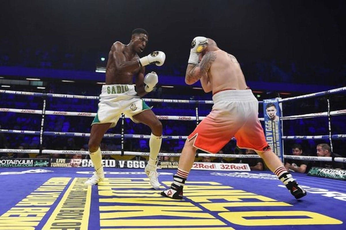 Boxe: le pugiliste britannique d’origine nigériane, Umar Sadiq, raccroche les gants