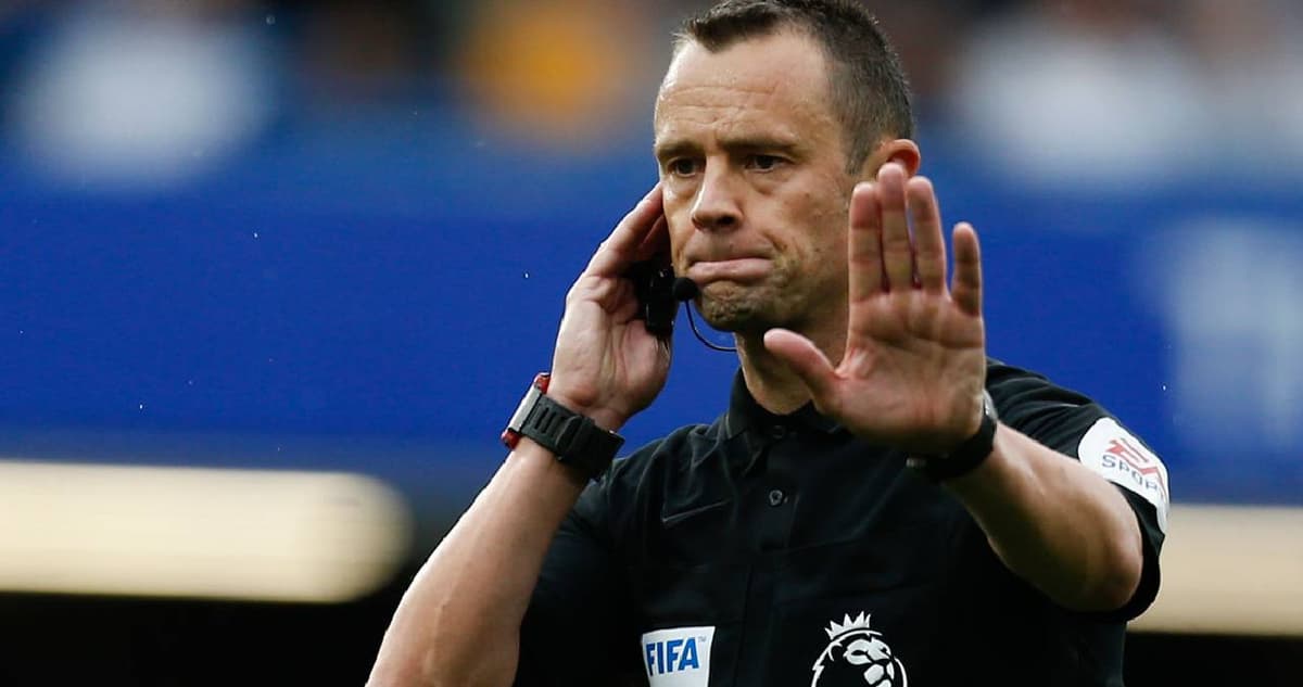 Premier League: vers la diffusion des conversations entre l’Arbitre et le VAR ?