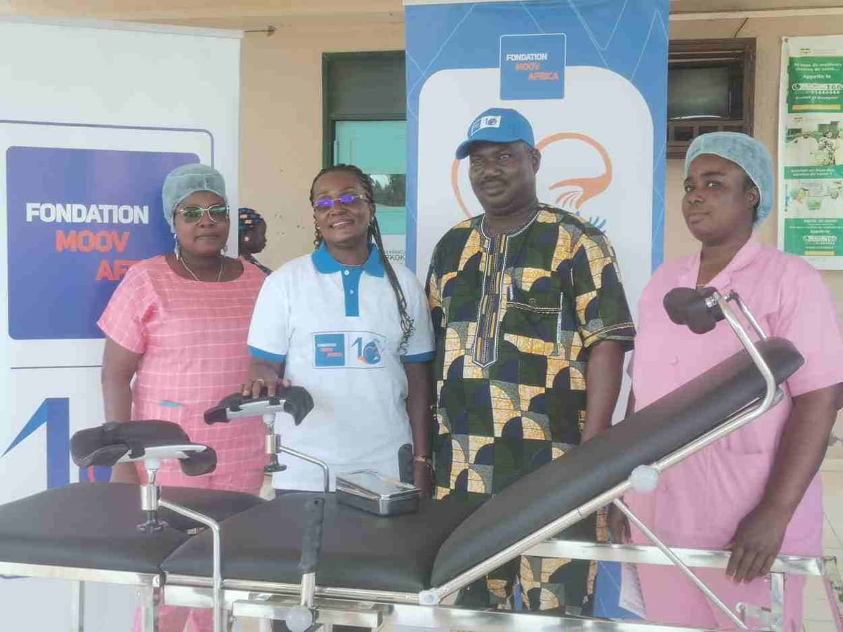 Bénin: don de table d’accouchement de la Fondation Moov Africa à l’hôpital de Zone de Djidja