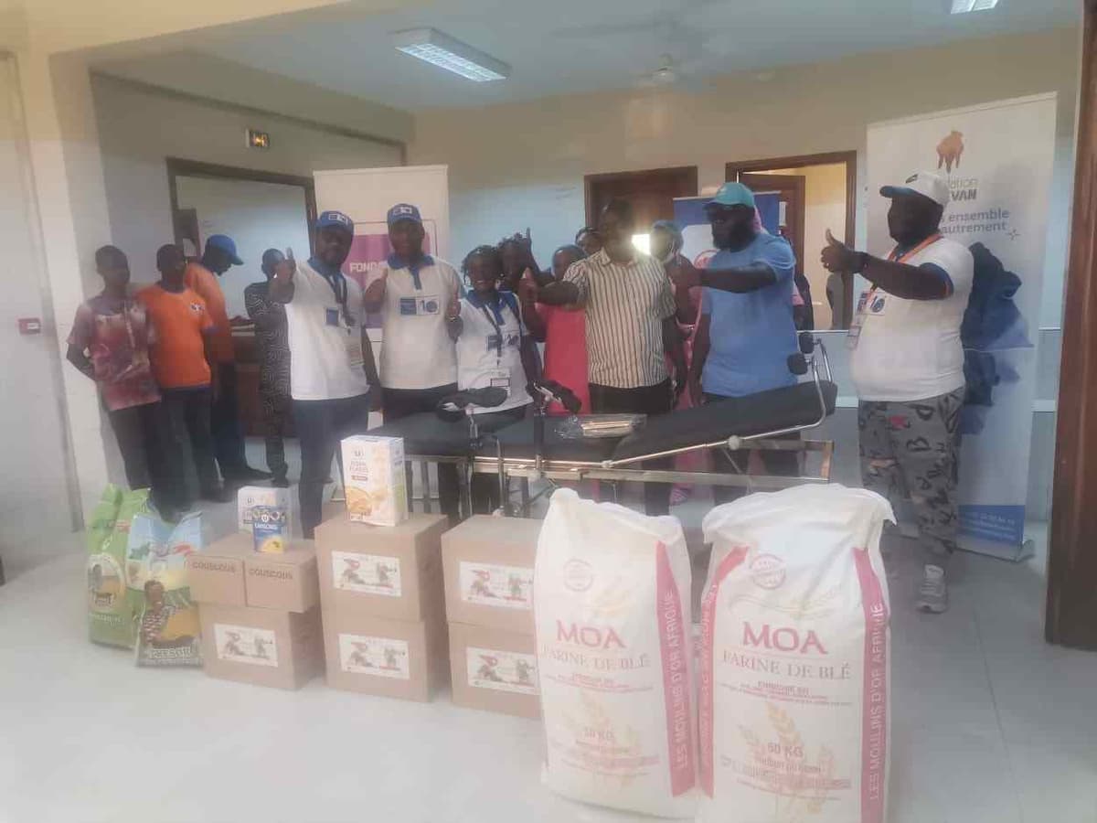 Bénin: don de tables d’accouchement de la Fondation Moov Africa à l’hôpital de Zone de Savè