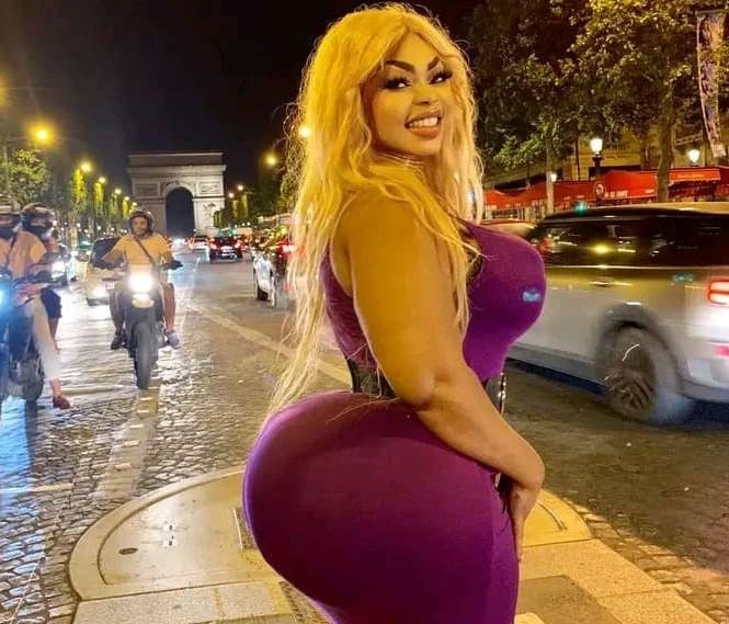 Eudoxie Yao aux Champs-Élysées : l’influenceuse invitée par Macron ?