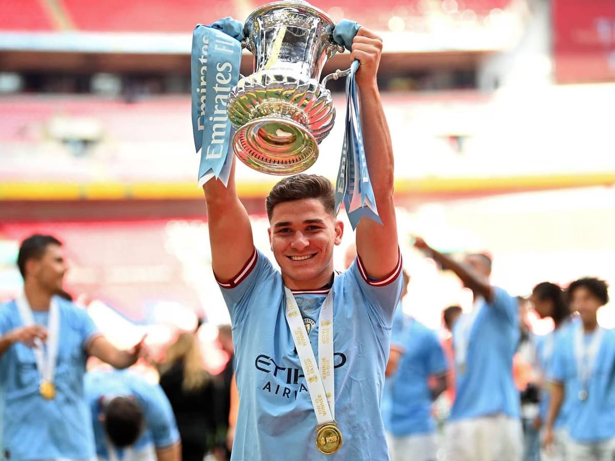 Man City: en concurrence avec Haaland, Julian Alvarez fait un choix pour son avenir