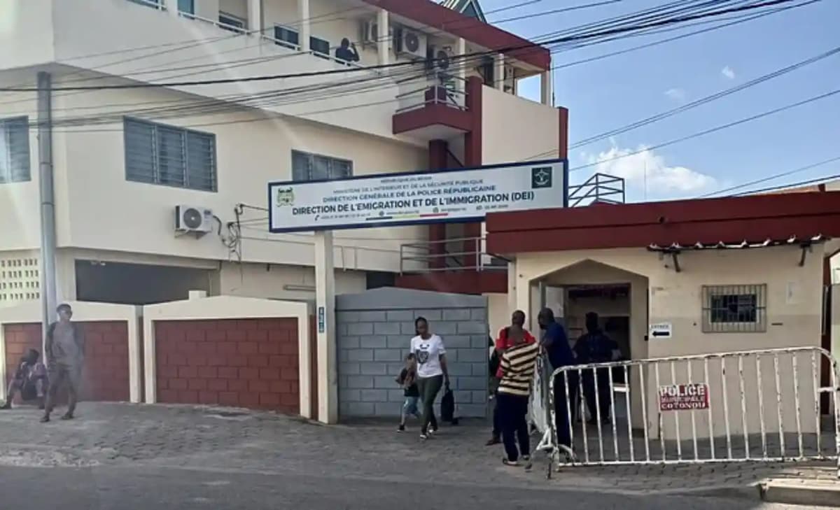 Bénin: tous les 72 policiers en service à la DEI relevés de leurs fonctions