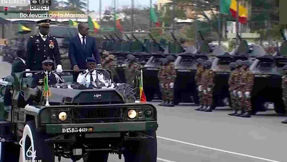 64 ans d’indépendance du Bénin : Patrice Talon procède à la revue des troupes