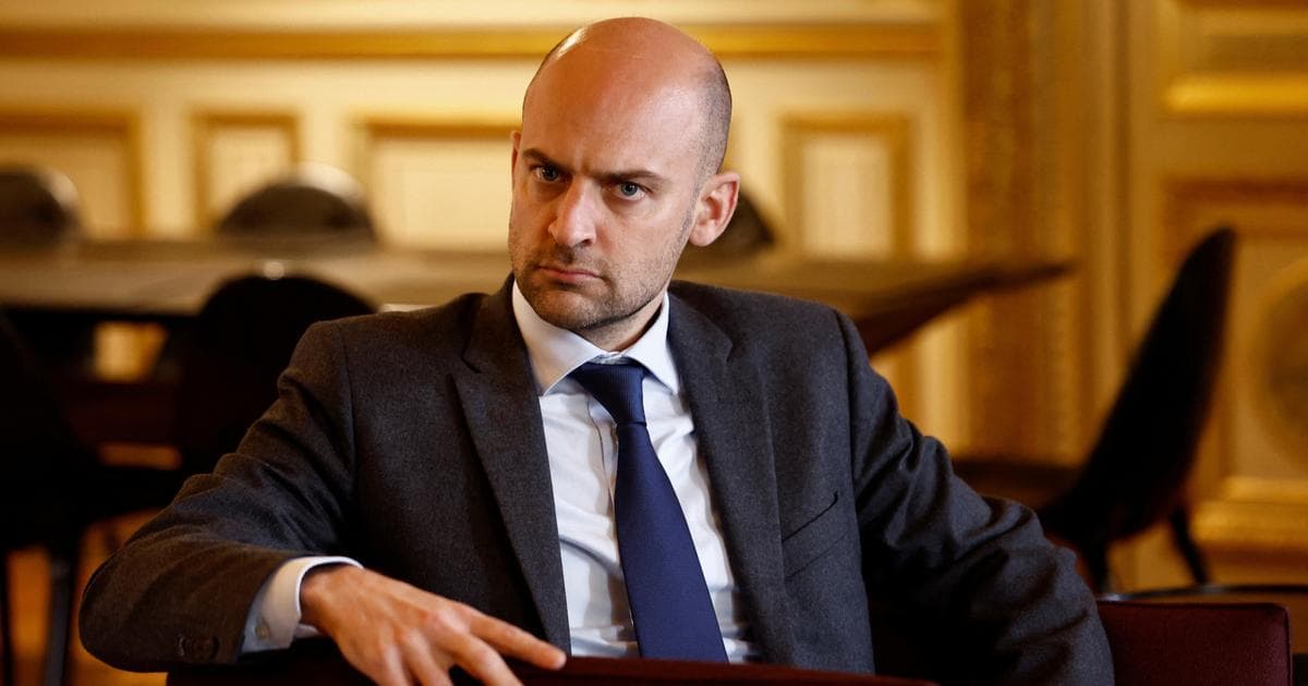 « Paris répond et se prépare à renvoyer des diplomates algériens »