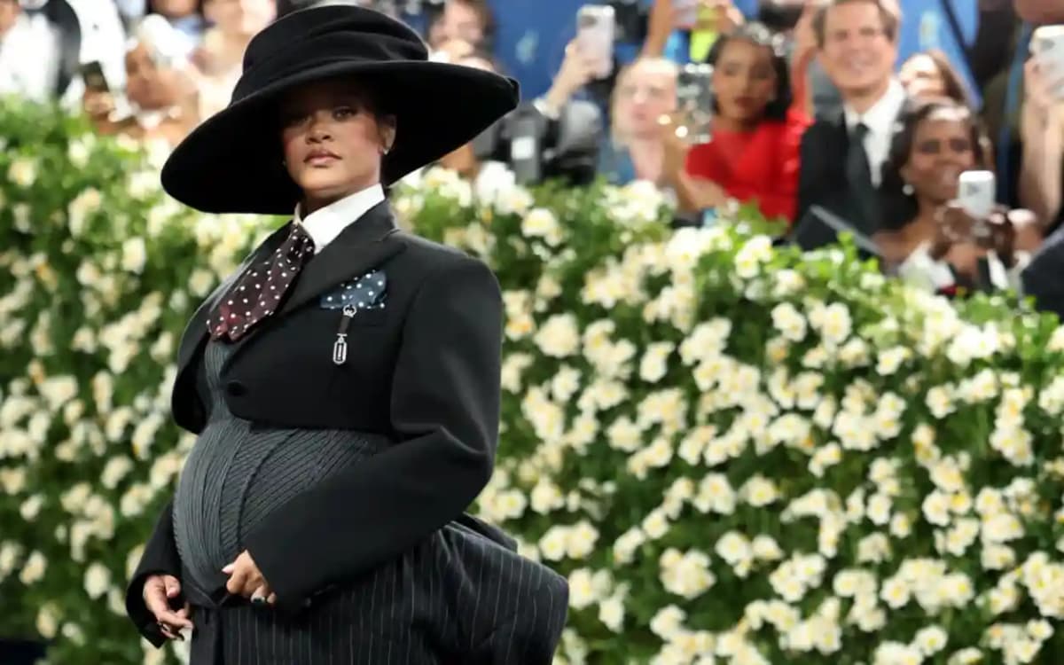 Rihanna enceinte de son 3è enfant: son apparition surprise qui confirme sa grossesse