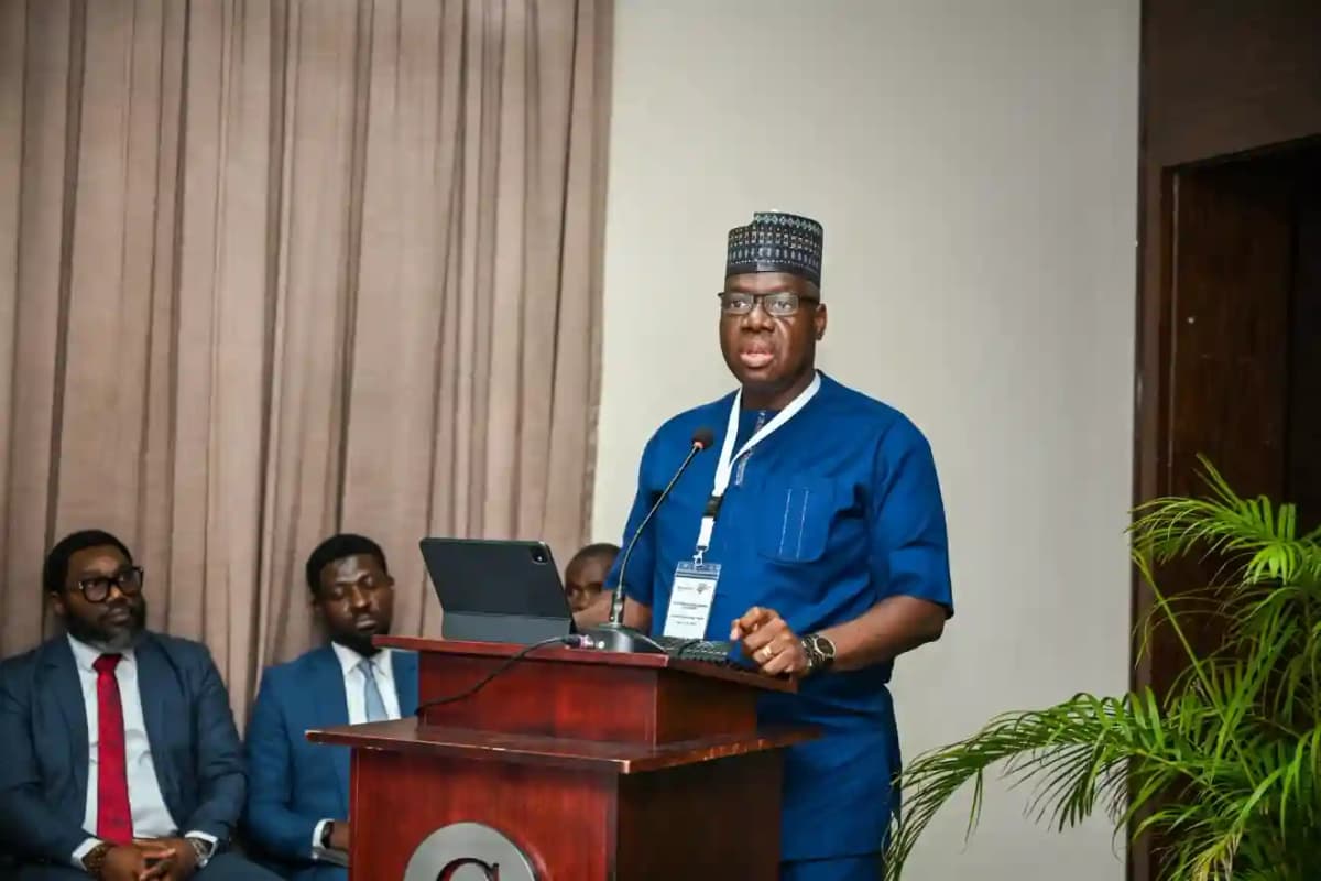 Dr Robert Ochola, CEO de la Fondation AfricaNenda, et Premier Oiwoh, Directeur Général _ CEO de NIBSS