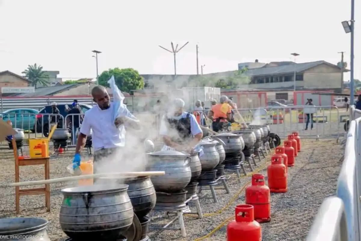 Bénin: Cheffe Love Anick Ploka alias Eden Food tient un défi culinaire de 100 marmites en 24 heures