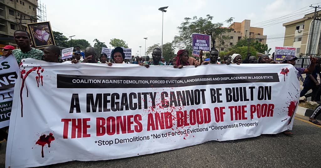 Déplacés des bidonvilles de Lagos réclament une indemnisation