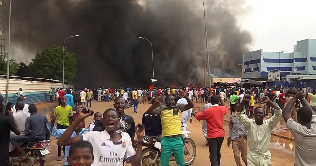 Niger : retour au calme après des détonations près de l’aéroport de Niamey