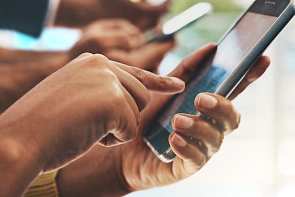 Togo : téléphonie mobile dépasse 100 % de pénétration avec 8,69 millions d’abonnés