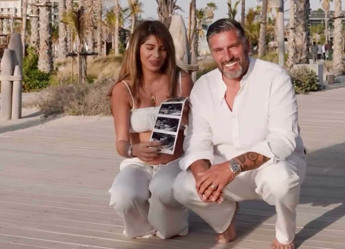 Sarah Lopez officialise sa deuxième grossesse après son mariage avec Gérald