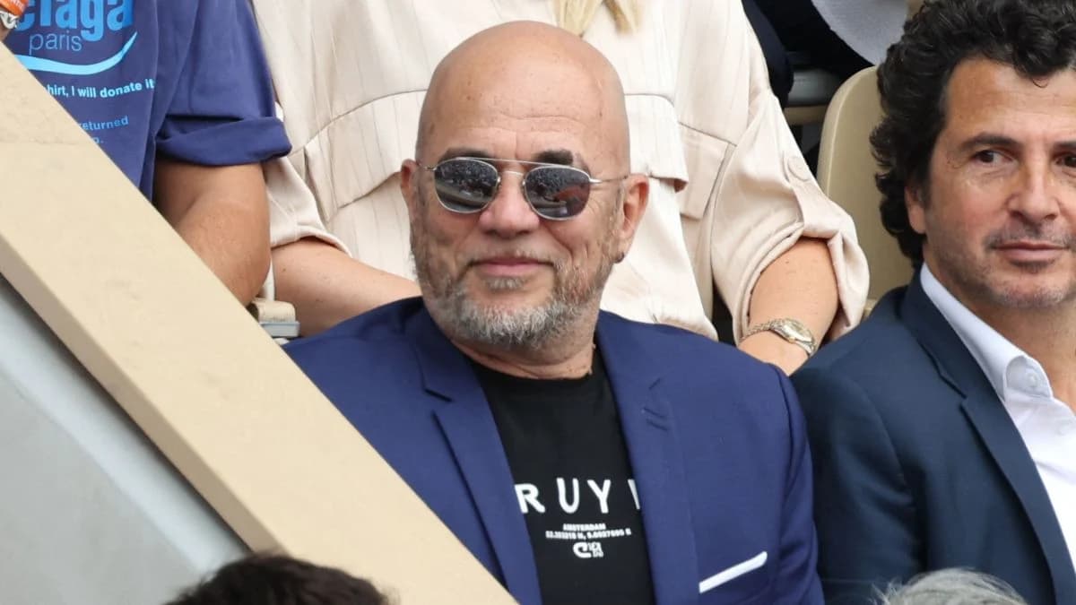 Pascal Obispo évoque une demande osée au plumard et dit l’avoir mise à la porte