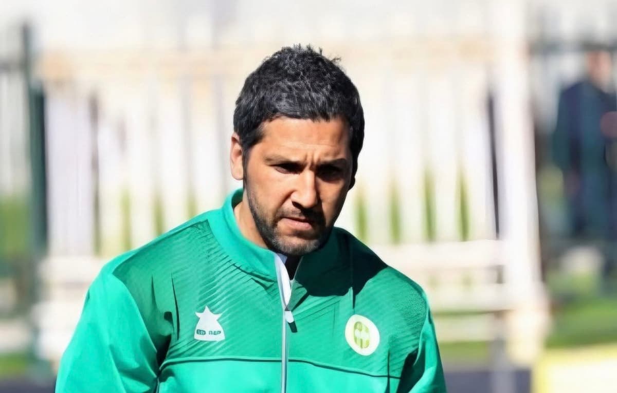 Slimane Raho nommé entraîneur principal du TP Mazembe (football)