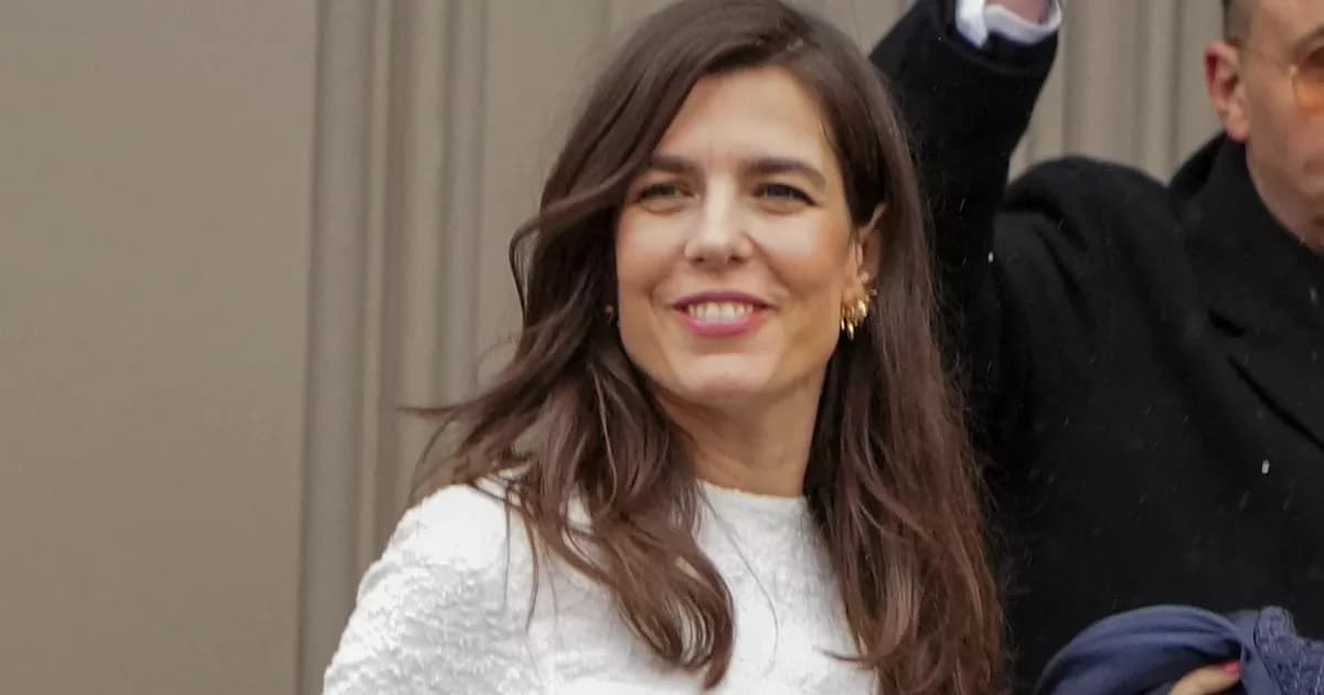 Charlotte Casiraghi lit des histoires à ses fils depuis qu’ils ont 1,2 mois