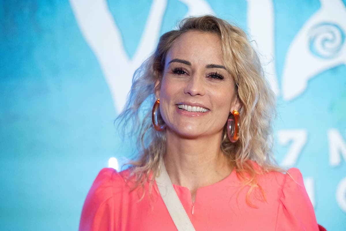 Élodie Gossuin revient dans Miss à nu sur une relation toxique pendant son règne