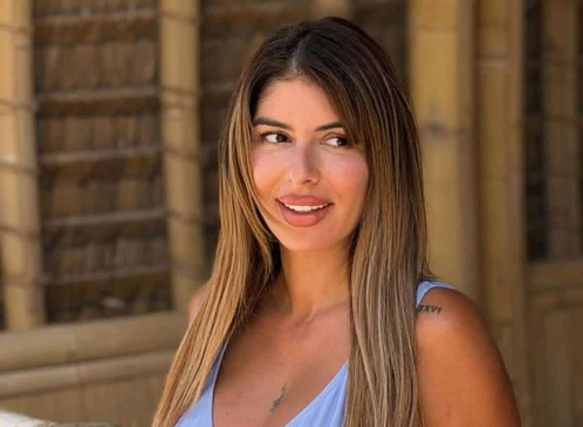 Sarah Lopez enceinte : non pas un mais deux bébés