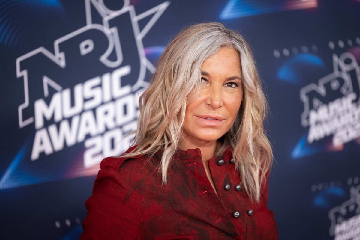 Zazie critique les artistes qui refusent de participer aux Enfoirés