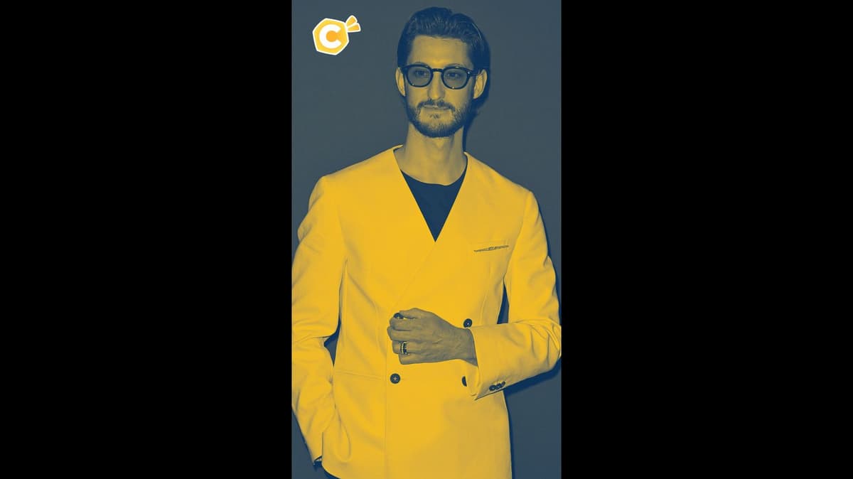 Pierre Niney : qui veut acheter son mouchoir sale