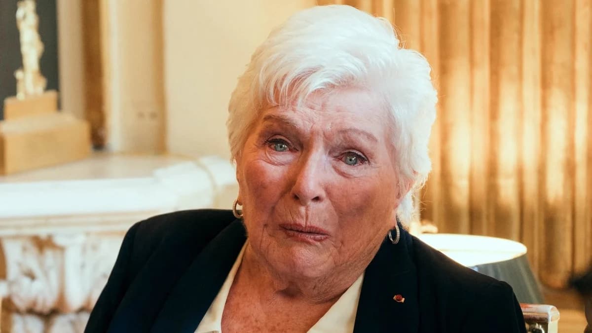 Pierre-Jean Chalençon tacle violemment Line Renaud ‘Elle bouffe à tous les râteliers’