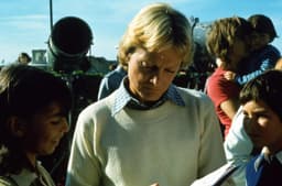 Claude François le mythe confronté par ses petits-enfants 48 ans après sa mort