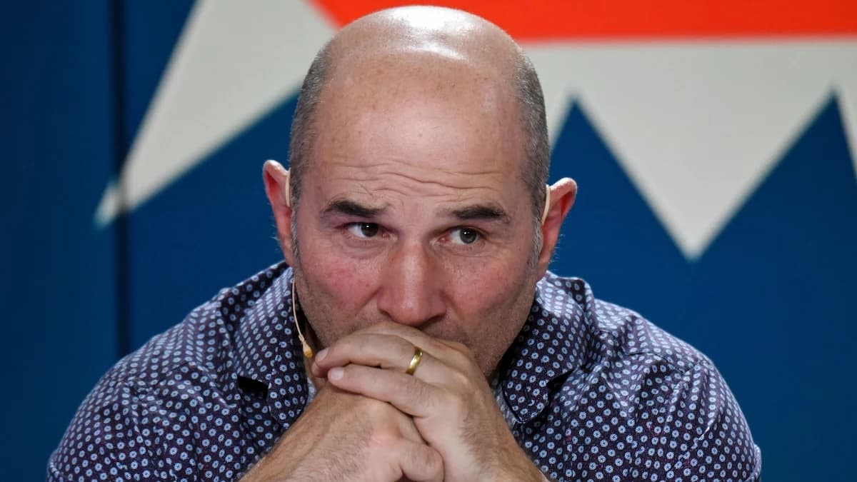 Vincent Moscato tacle les influenceurs de Dubaï et apparaît défiguré après un accident