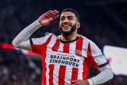 Football : le Marocain Ismaël Saibari marque un but exceptionnel pour le PSV