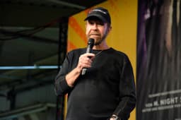 Chuck Norris honoré par TF1 ce week-end