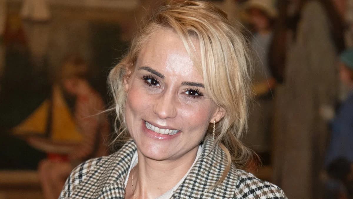 Élodie Gossuin revient sur la relation toxique qui a marqué son règne de Miss France