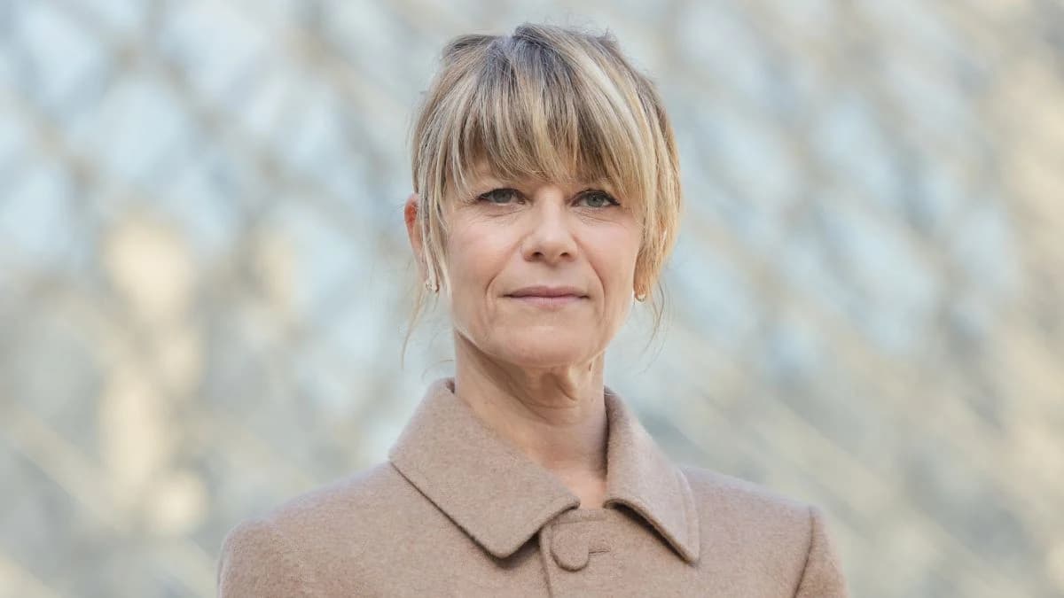 Marina Foïs a reniflé un cadeau ayant appartenu à un président de gauche