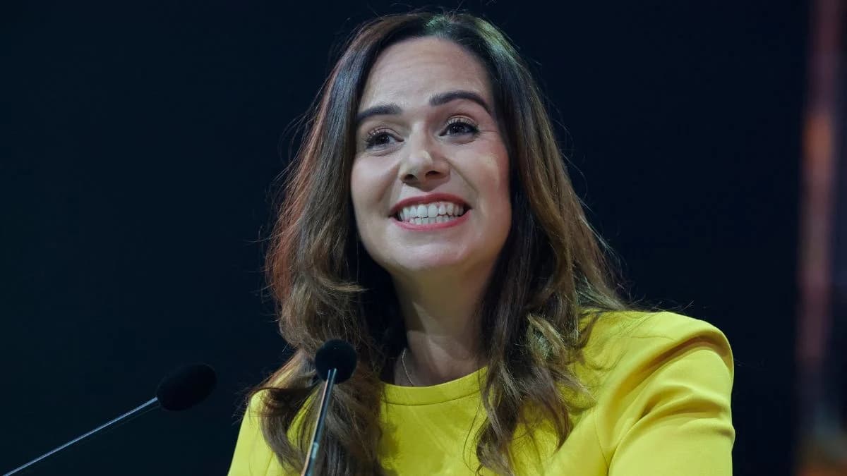 Sarah Knafo présente sa sœur Cindy au « look d’enfer » pendant la campagne des Municipales