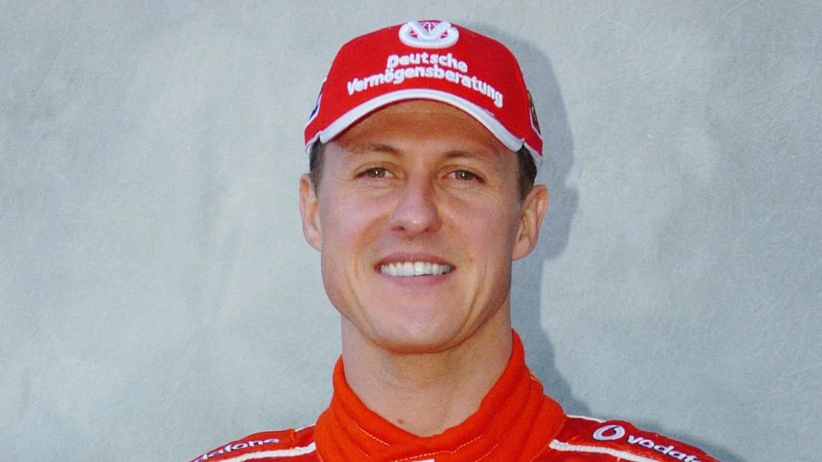 Michael Schumacher : visite à 360° de sa villa XXL avec jardin, écuries et équipe médicale 24h/24