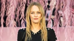 Vanessa Paradis se confie sur son désir d’une forte poitrine à l’adolescence