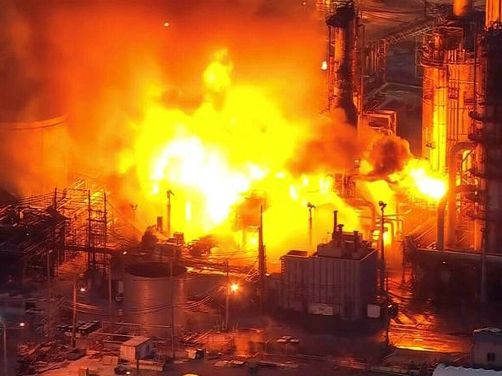 Nigéria: une explosion dans un dépôt illégal de pétrole fait près de 100 morts