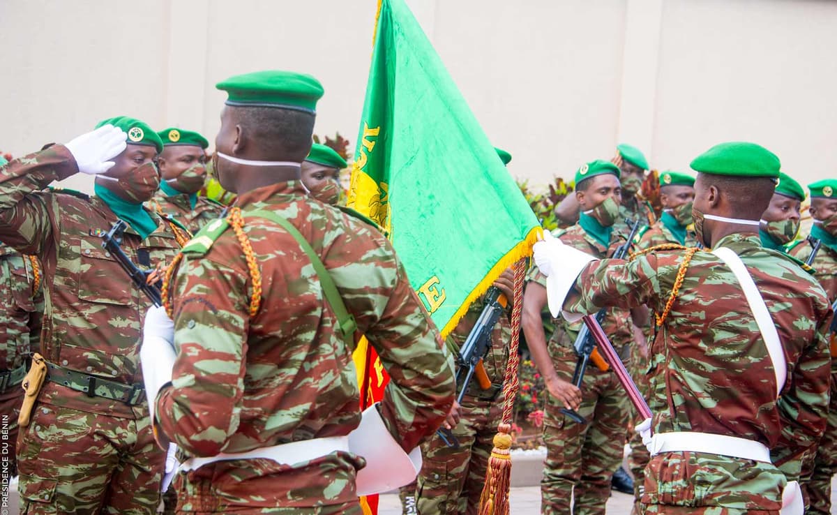 Bénin : un recrutement de 750 jeunes lancé au profit de l’armée