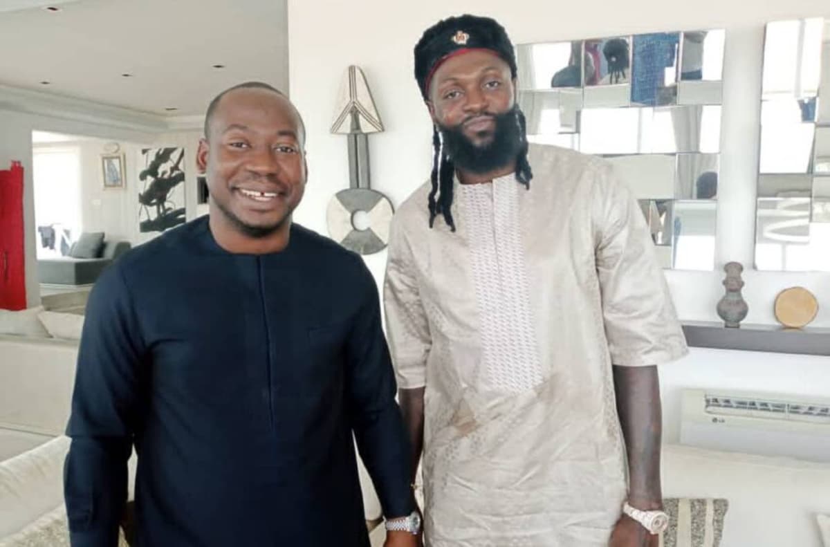 Bénin : tête à tête entre le togolais Emmanuel Adébayor et le ministre Oswald Homeky
