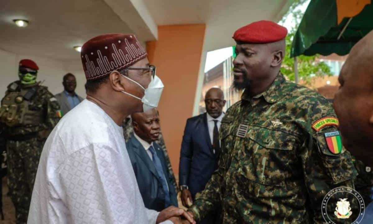 Guinée: la Cédéao convainc la junte à rendre le pouvoir aux civils après une transition de 24 mois