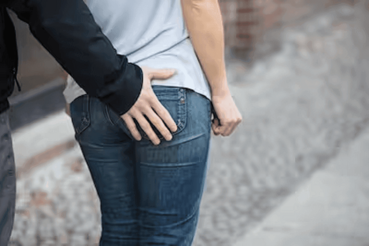 En Italie, tripoter les f£sses d’une femme pendant « 10 secondes » n’est pas un délit
