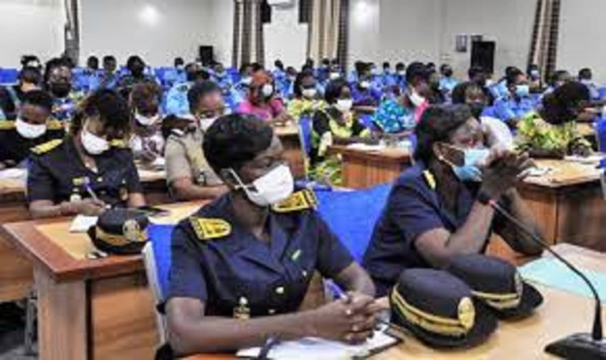 Togo: la police nationale secouée par une affaire de « harcèlement s3xuel et de promotion canapé »