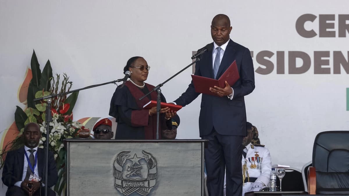 Mozambique : investiture sous tension du président Daniel Chapo