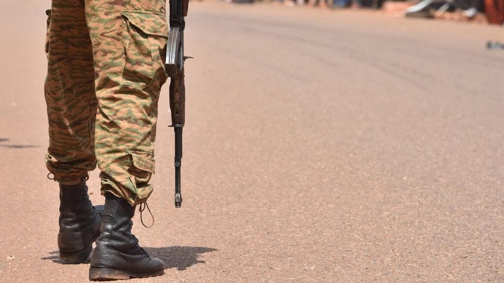 Burkina Faso : plus de 400 assaillants neutralisés dans l’est et le nord-est, selon l’armée