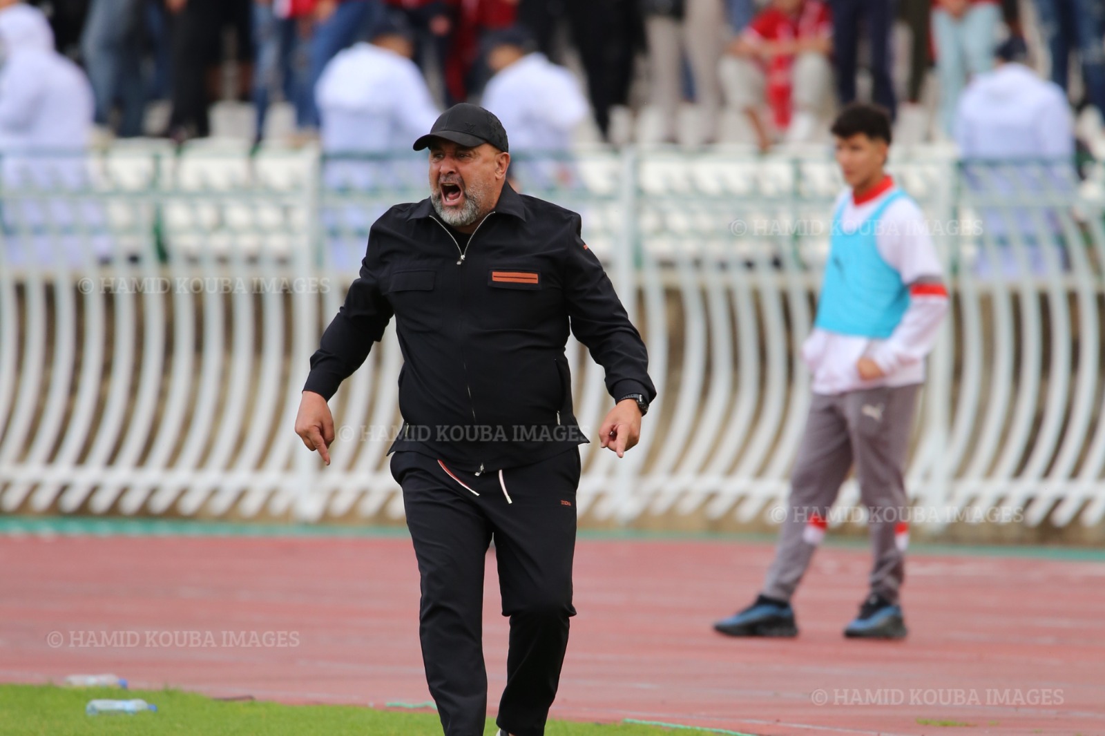 Abdelhak Benchikha quitte son poste d’entraîneur à l’USM Alger