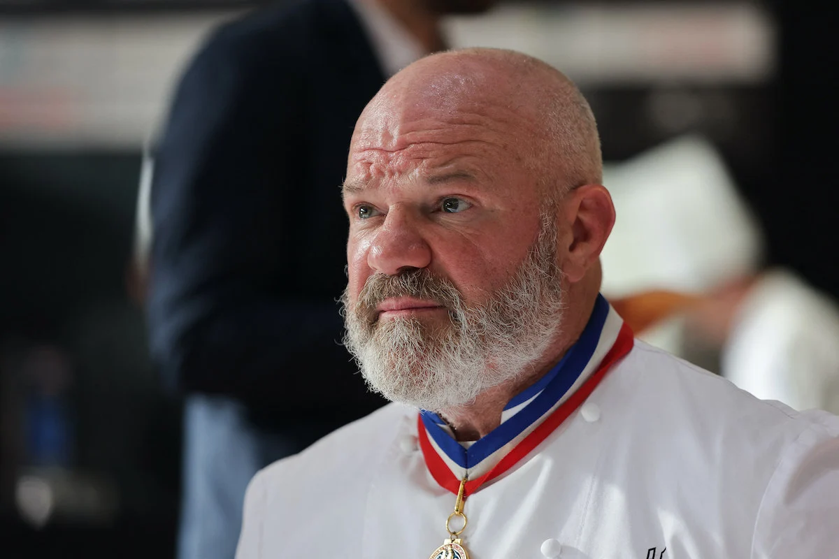 Philippe Etchebest troque sa toque pour un look Indiana Jones