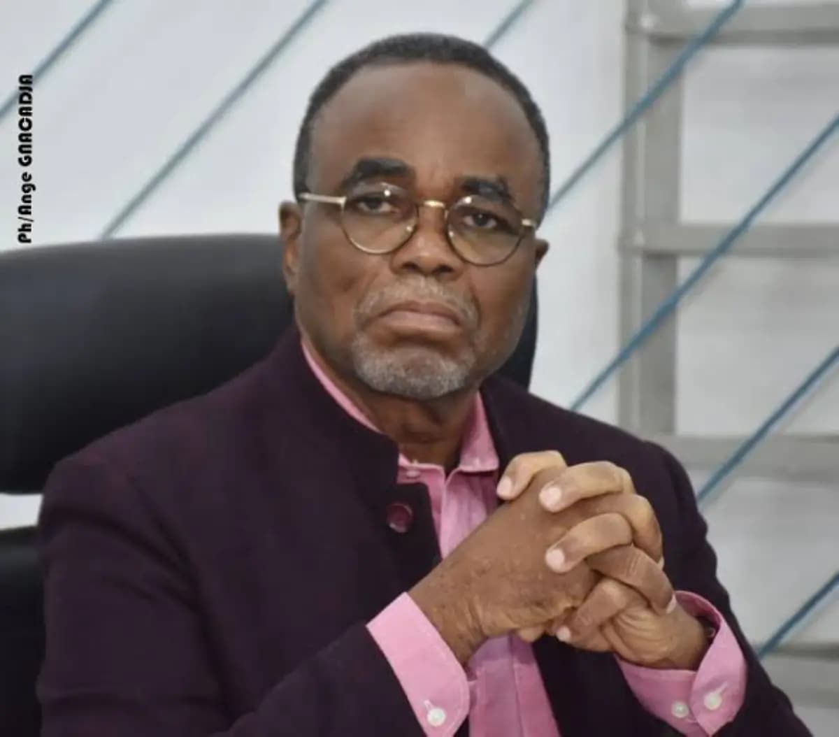 Cotonou: le Maire Luc Gnacadja lance l’offensive contre l’occupation anarchique des voies par des garages